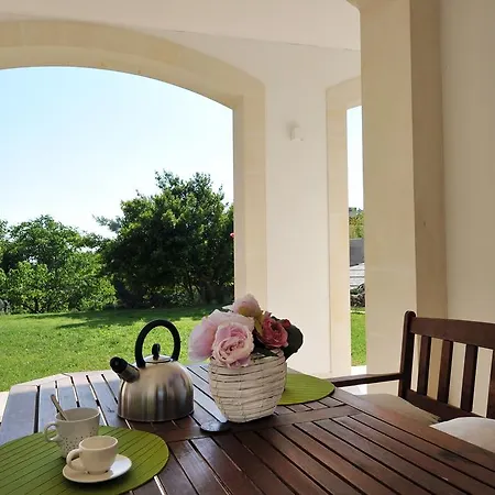 Hintown Santa Maria Al Villa *